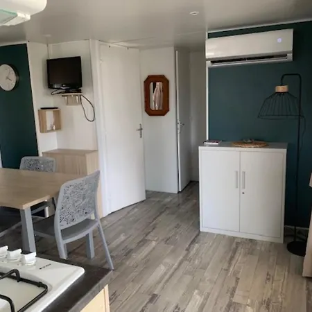 Appartement La 4 étoiles Emplacement C41 3ch 1sdb 6 Personnes *