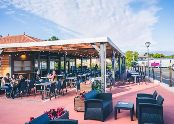 La 4 Etoiles Emplacement C41 3ch 1sdb 6 Personnes *